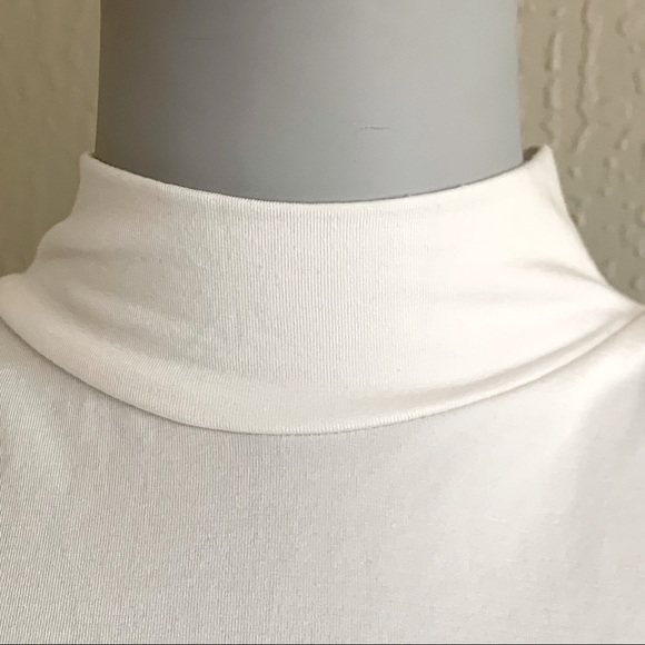 NWT FABLETICS Kathie Mock Neck Sleeveless Bodycon White Dress - Picture 4 of 16